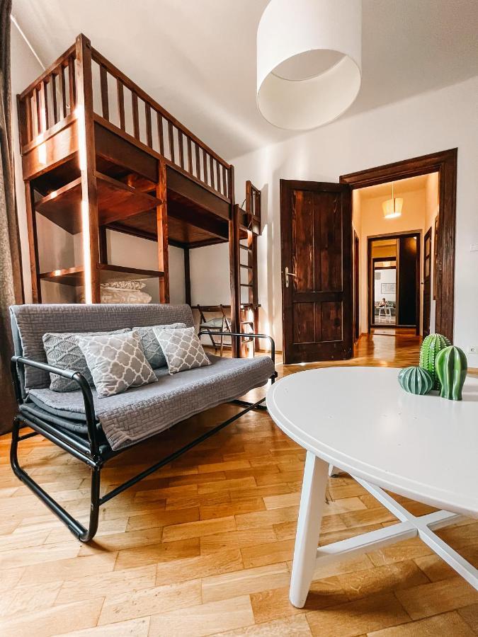 Next To The Main Square Apartment Krakow Bagian luar foto